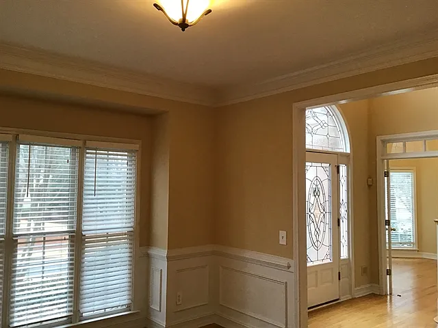 6415 Wenham Ct — Photo 7