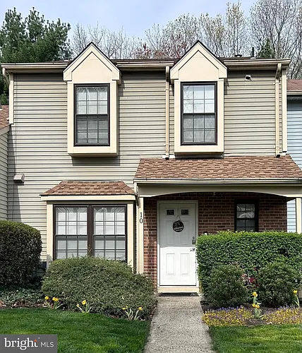 10 Devon Ct Photo 1