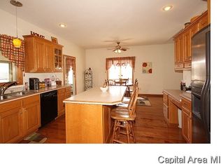 5451 Durango Trl, Pleasant Plains, IL 62677