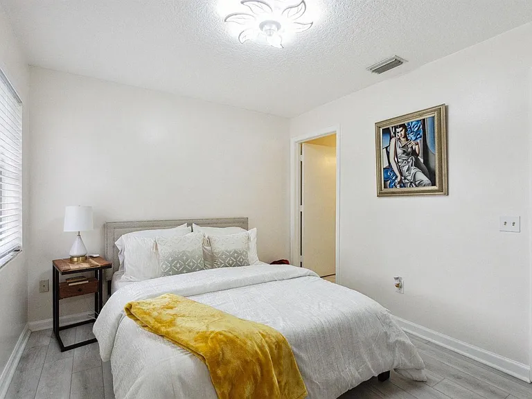 368 Waterside Dr — Photo 11
