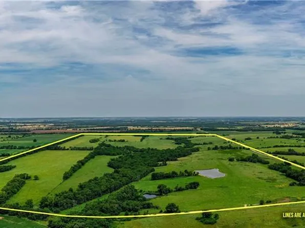 800 Southeast Rd, Kincaid, KS 66039