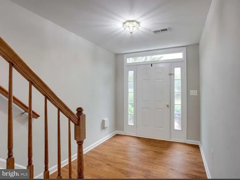 350 Cambridge Pl — Photo 17