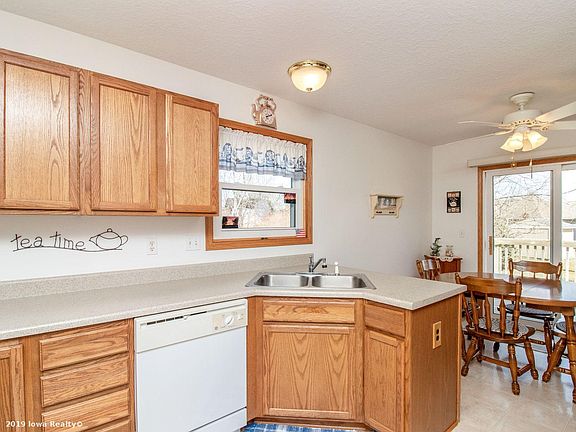 4th image of 1821 Country Cove Ln