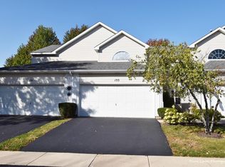 133 N Barton Trl, Batavia, IL 60510
