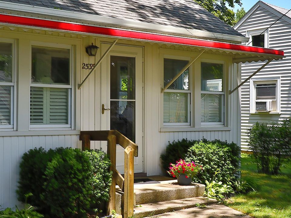 1st image of 2535 Island Park Dr