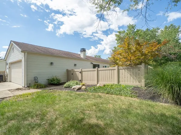 4810 Red Pine Way, North Ridgeville, OH 44039