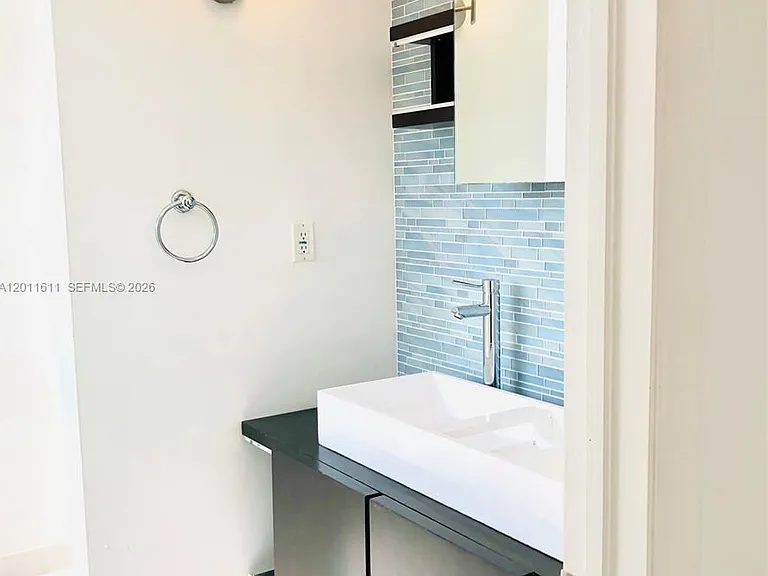 822 NE 19th Ave — Photo 29