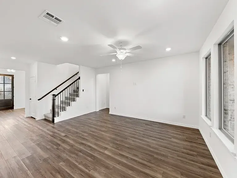 13517 Gafford Dr — Photo 8