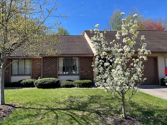2nd image of 492 Cherry Ln
