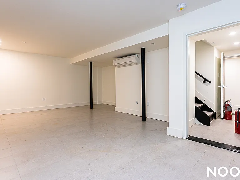 119 Eagle St #1A — Photo 15