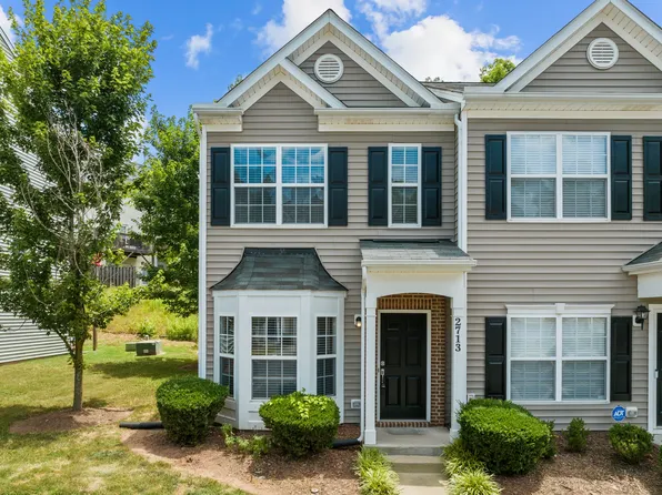 2713 Wyntercrest Ln, Durham, NC 27713