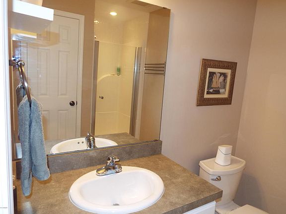 4th image of 15261 Nickolas Dr