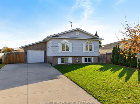 46 Indiana Pl, Amherstburg, ON N9V 3X5