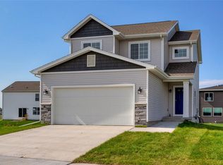 3608 Wolf Creek Rd SW, Bondurant, IA 50035