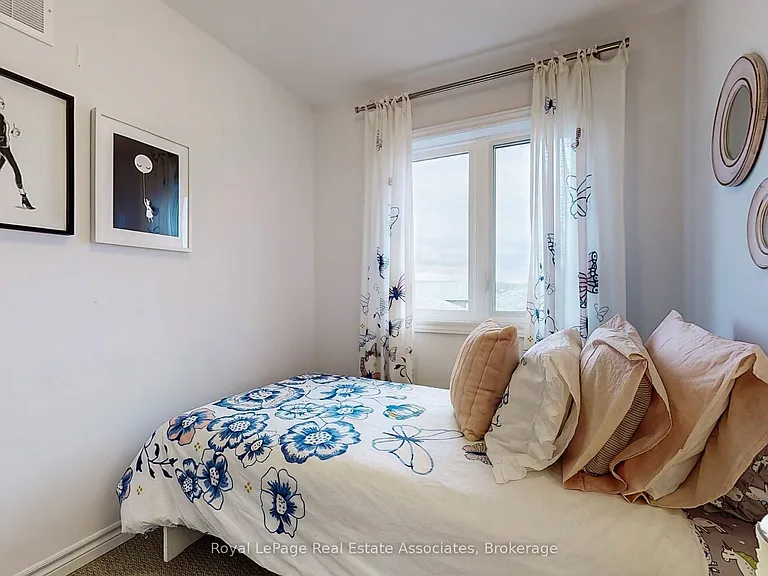 461 Blackburn Dr #40 — Photo 29