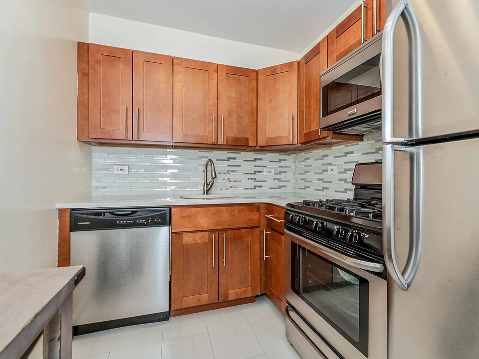 1st image of 23-35 Bell Blvd #2K