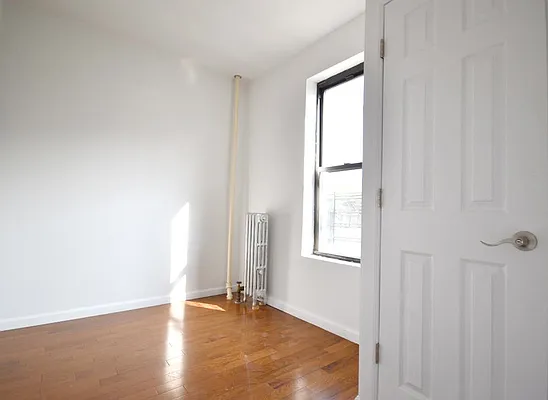 Rented by Bold New York | media 19