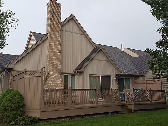 3rd image of 54385 Cambridge Dr