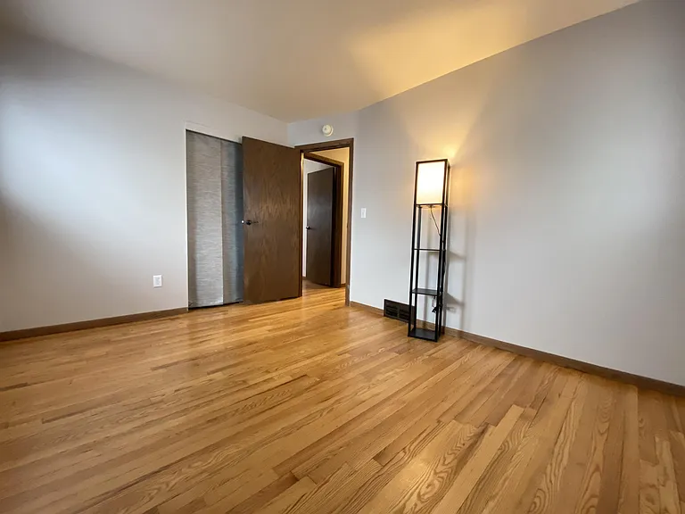 4004 5th Pl NW — Photo 9