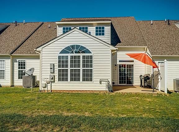 4th image of 8133 Tippling House Dr #98