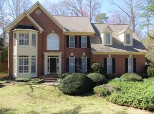 1099 Lynhurst Ln, Snellville, GA 30078