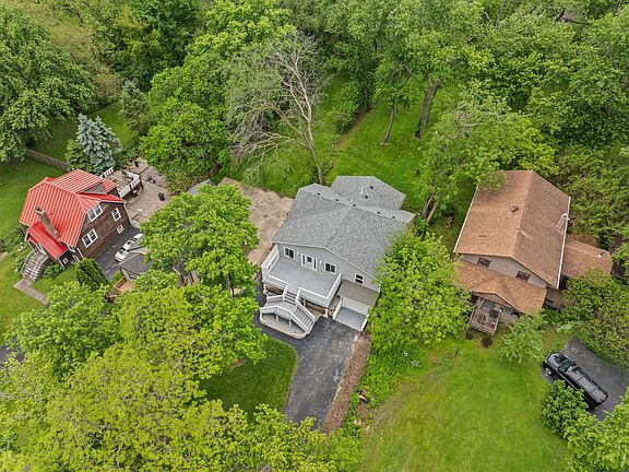 3rd image of 15332 Kenton Ave