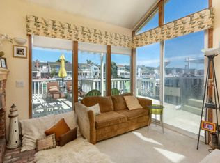 2020 Kingsbridge Way, Oxnard, CA 93035