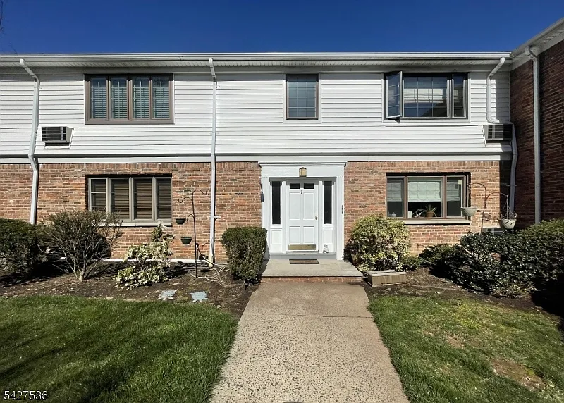 Building Photo - 7B Troy Dr #B