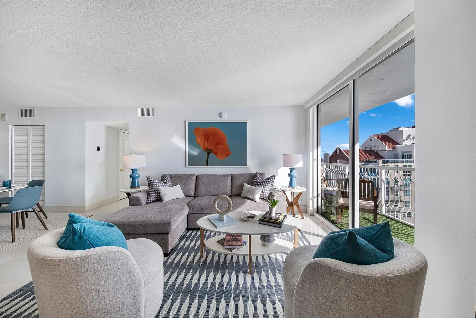 3 bed, 2.0 bath, 1227 sqft, $5,837 — Photo 1