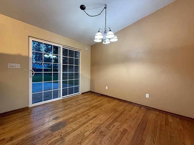 12915 E Blossey Ave — Photo 4