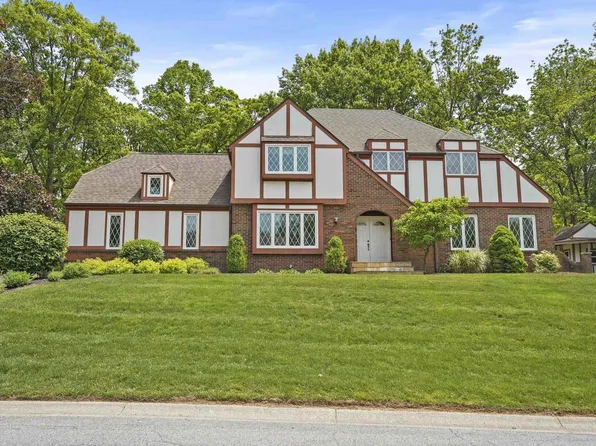 635 Deer Meadow Trl, Valparaiso, IN 46385