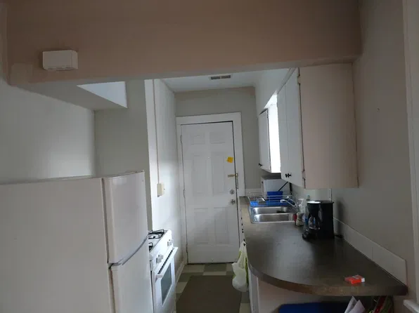 320 Henry Ave SE #3, Grand Rapids, MI 49503