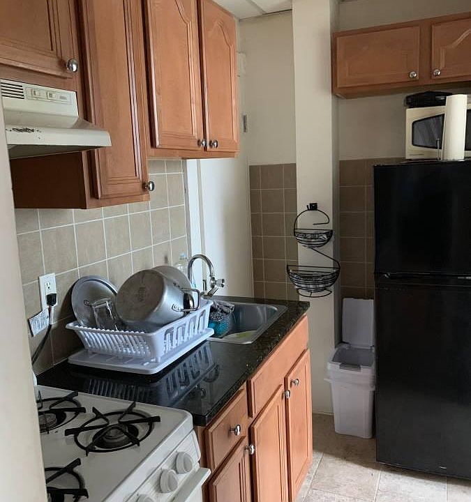 2nd image of 152 Easton Ave