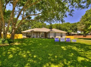 1308 Tanbark Ct, Grand Prairie, TX 75052
