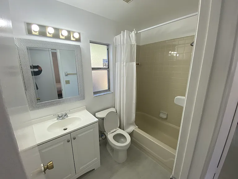 2403 Albaca Dr — Photo 17