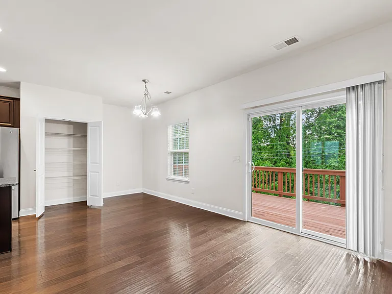 1101 Boxcar Way — Photo 8