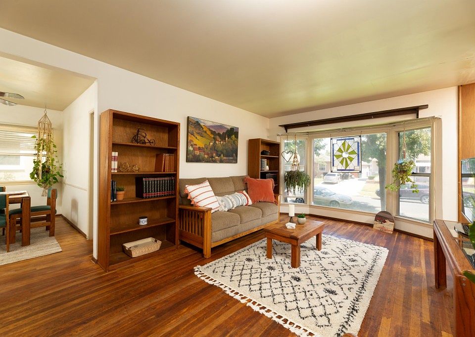 1st image of 6216 Seaborn St