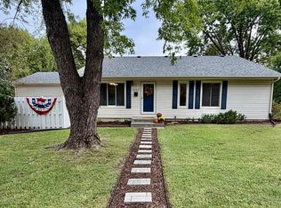 1522 SW McAlister Ave, Topeka, KS 66604
