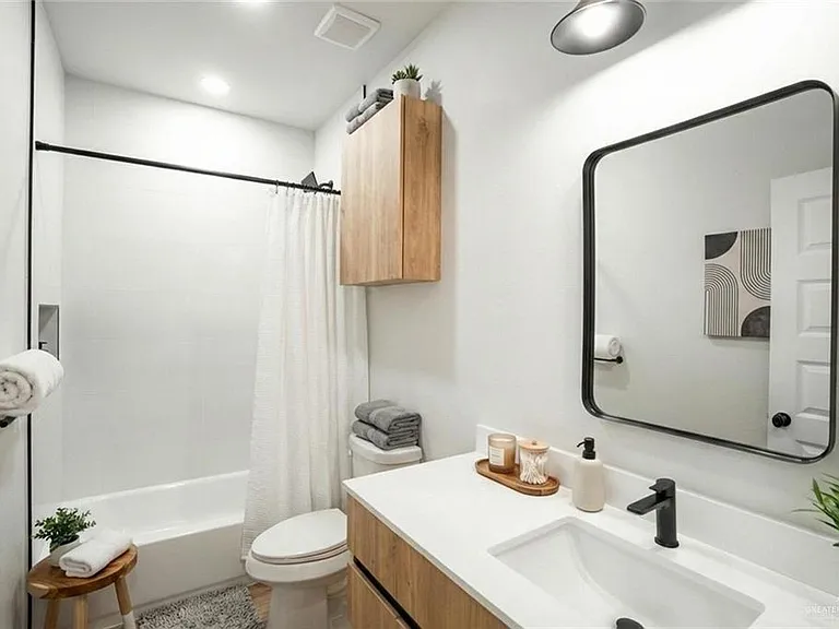 8101 N 23rd St #29 — Photo 9