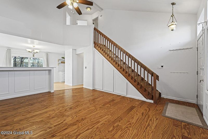 4th image of 15 Green Meadow Drive