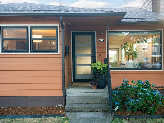 3rd image of 5027 SE 41st Ave