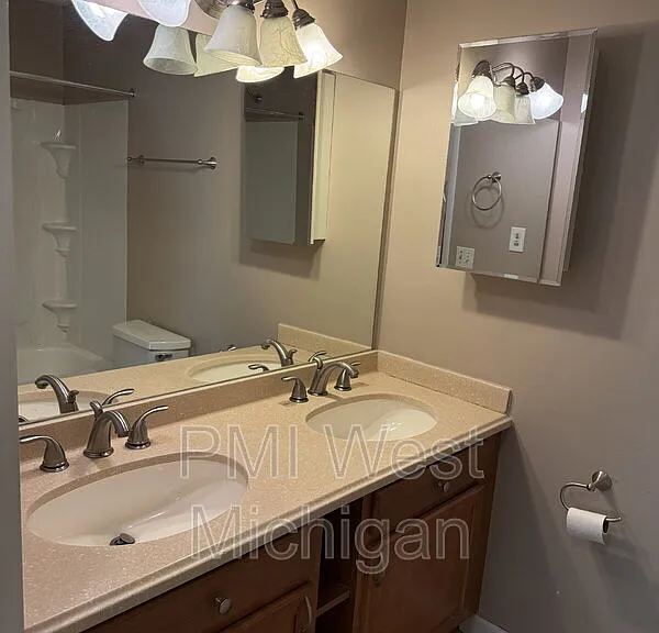 5864 Shaw St #3 — Photo 12