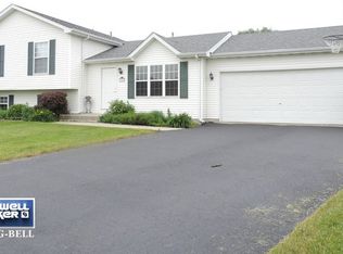 1200 Mary Ct, Dekalb, IL 60115