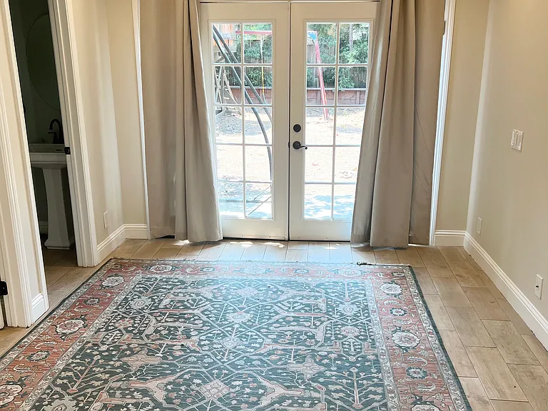 339 Elm St — Photo 10