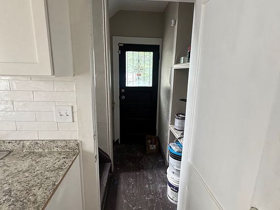 3rd image of 395 E 149th St #Up