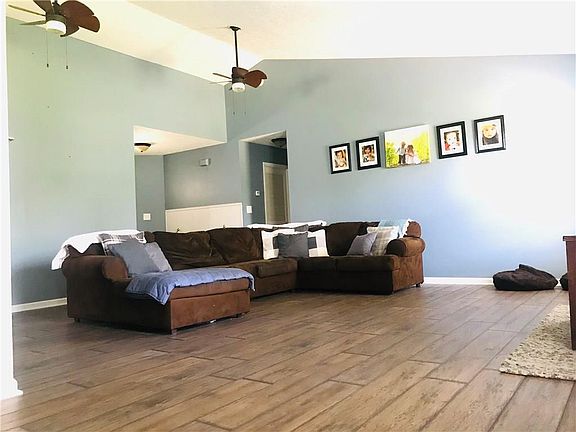 5th image of 2135 Silver Rose Dr
