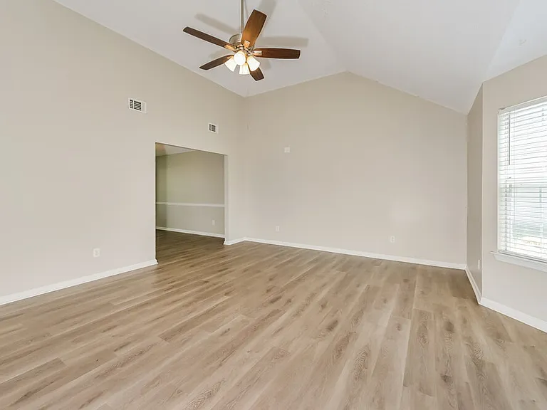 4710 Millenium View Ct — Photo 4