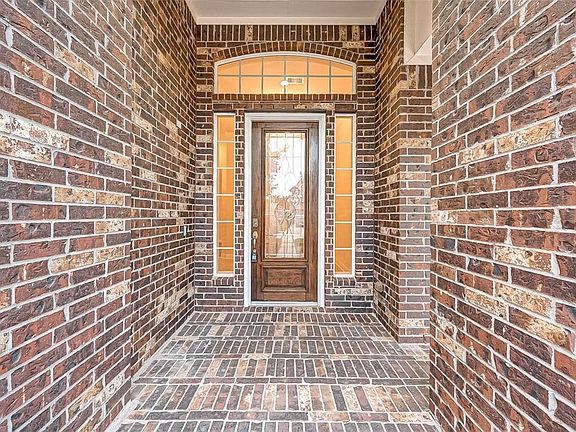 4th image of 6118 Gatewood Manor Dr