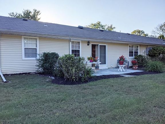 4th image of 134B Sunflower Dr #1002