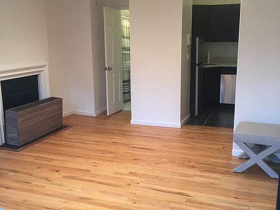 5th image of 44 E 63rd St APT 6A